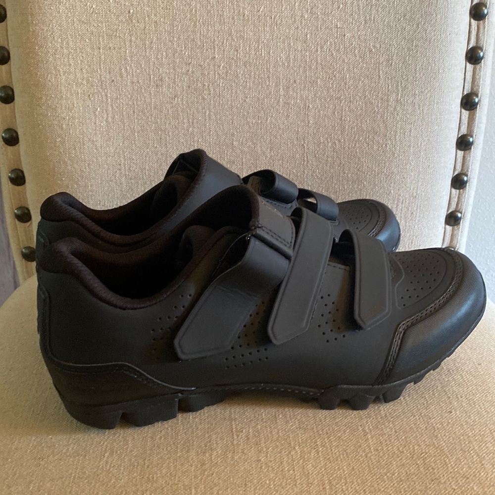 Bontrager Women’s Adorn Cycling Athletic Shoes Black Size 11.5 (43)